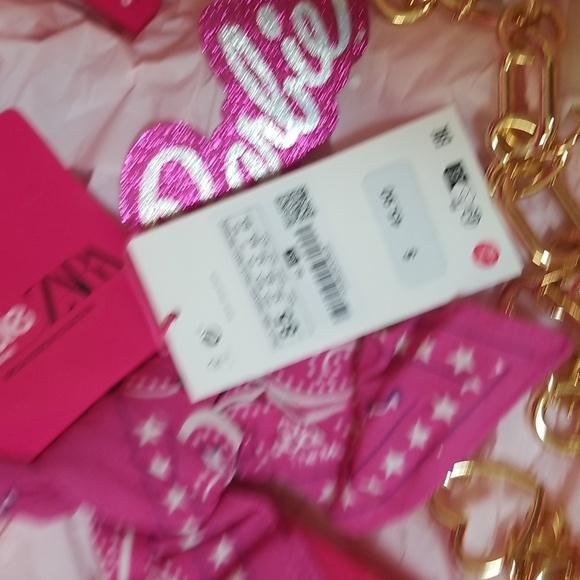 Zara Barbie 4 pcs. NIB-bandana, shell necklace, beach/heart gold chain belt, pen - Picture 7 of 7